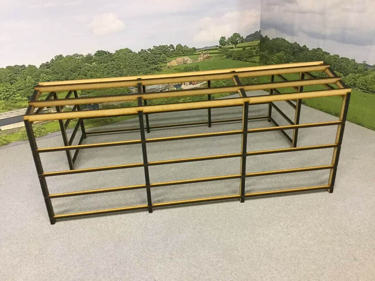 MMB32Shed1016 1:32