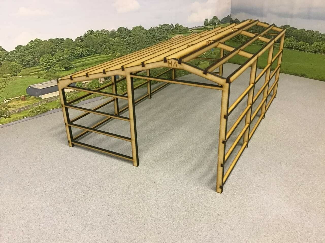 MMB32Shed1016 1:32