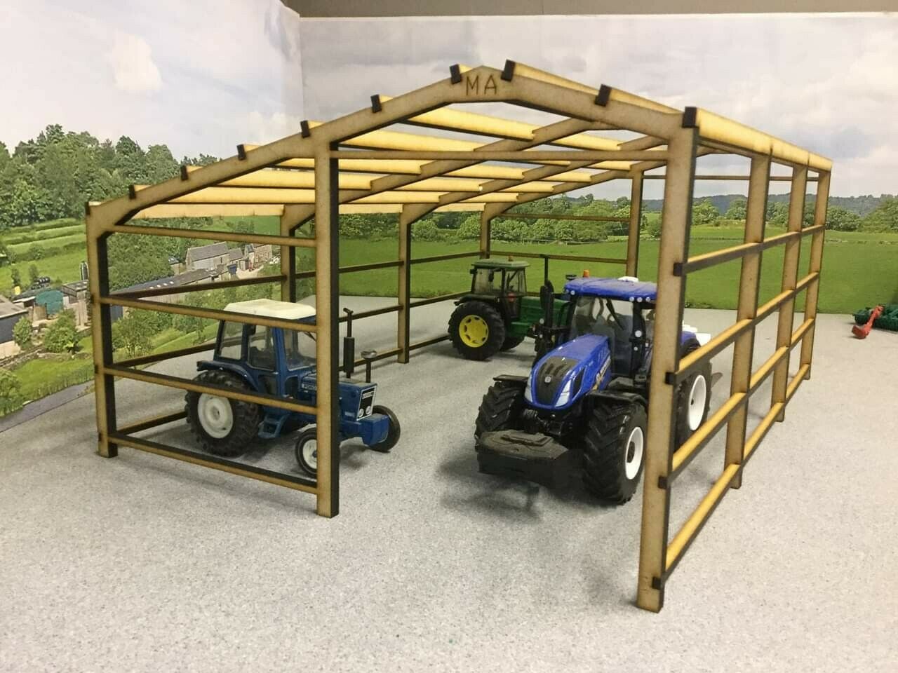MMB32Shed1016 1:32