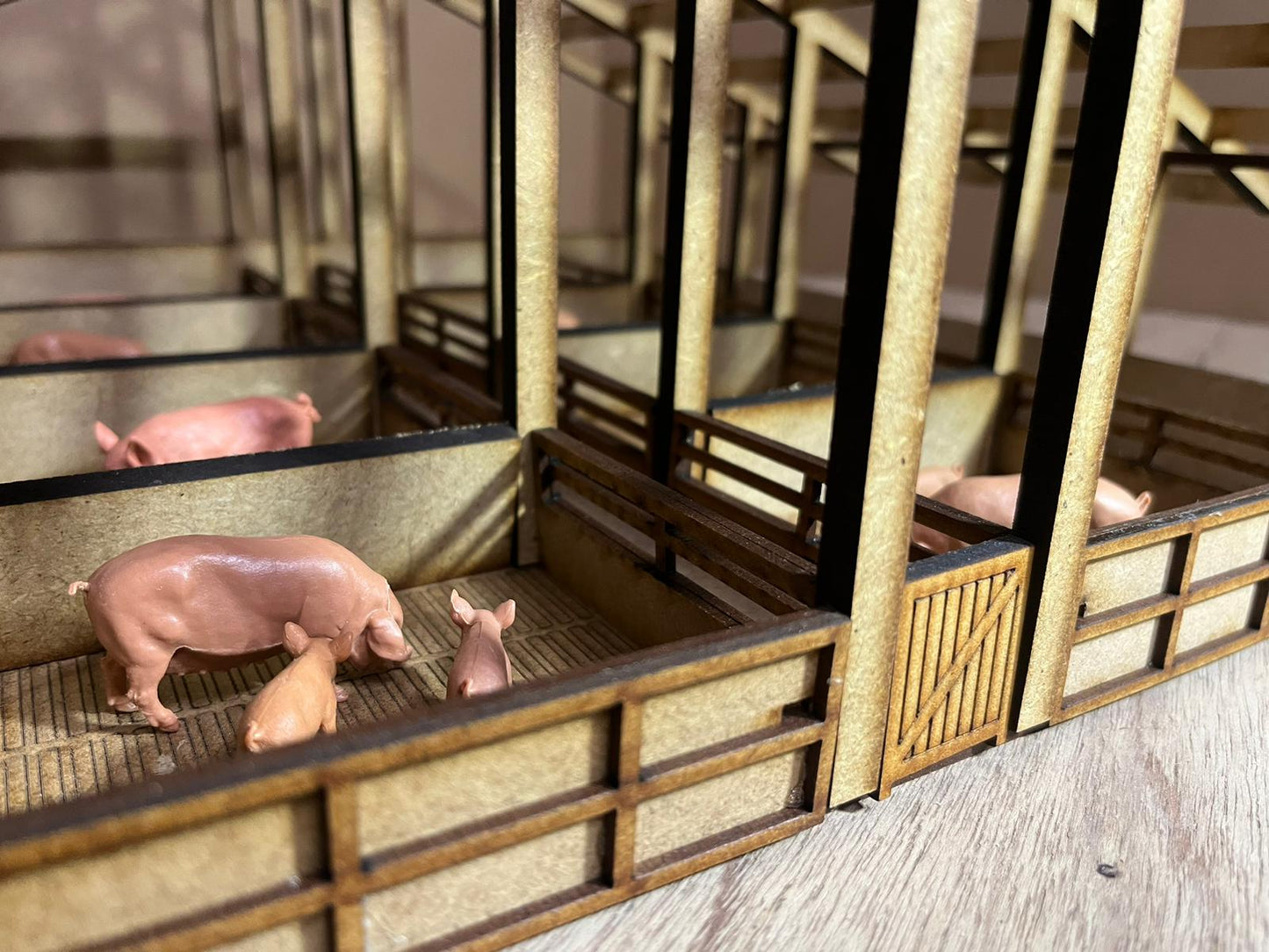 Pig rearing unit