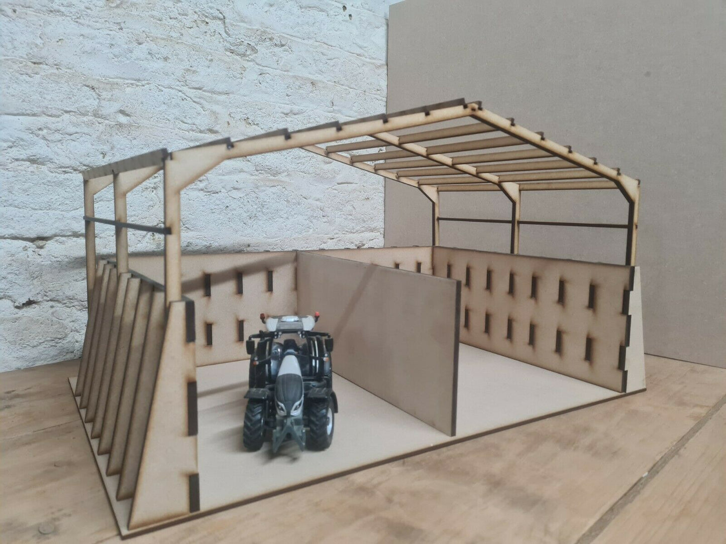 MMBWB-01 - silage pit  with building 1:32