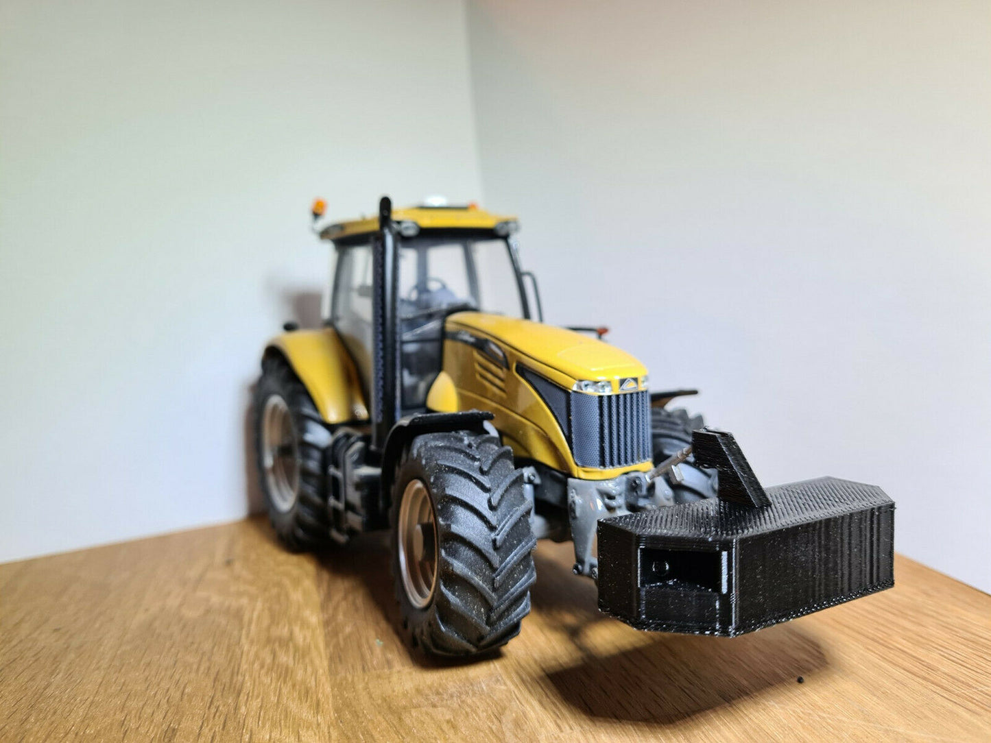 Woody Farm Building1:32 universal Hobbies weight block 3d printed.