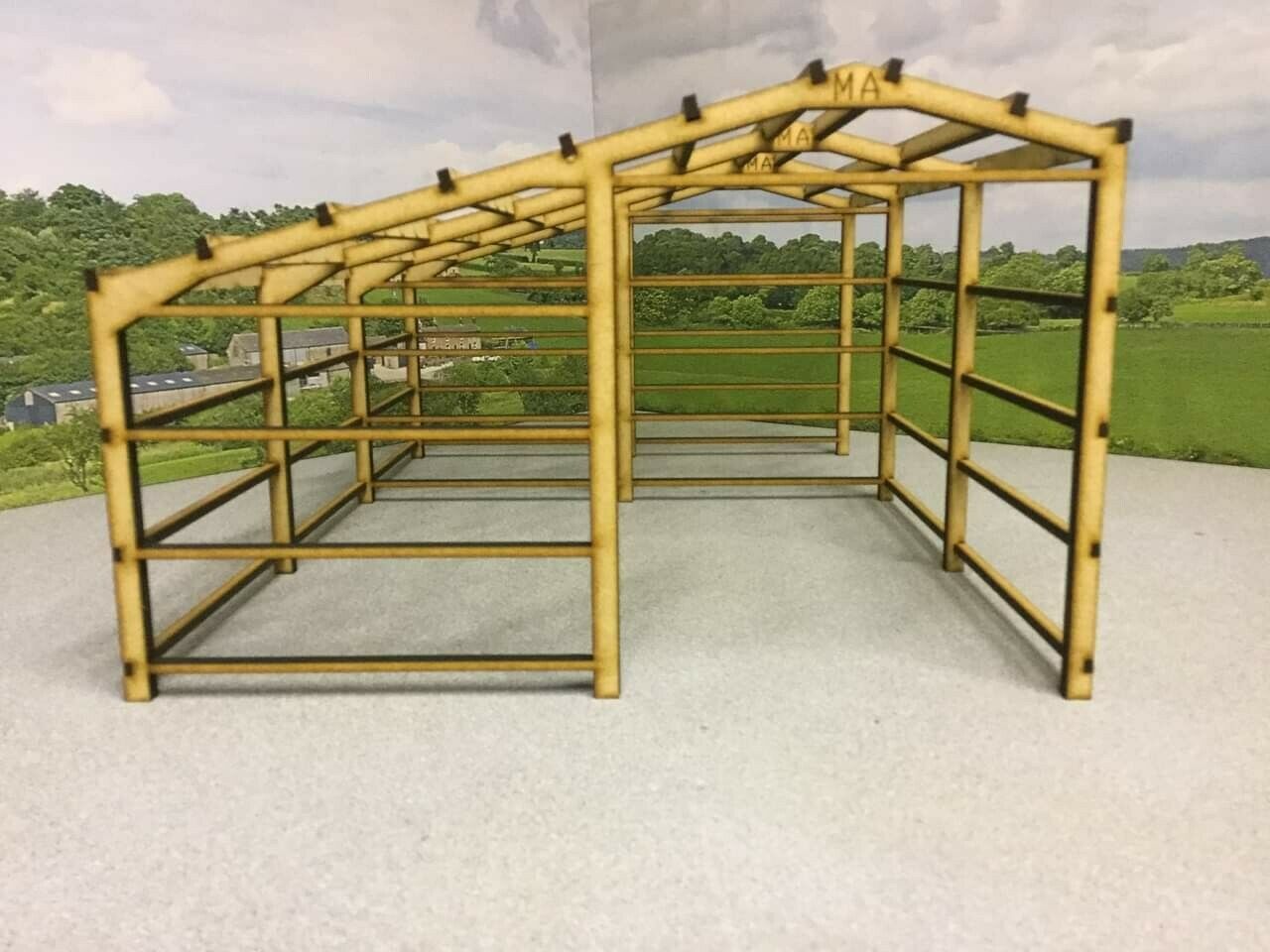 Woody Farm Building.  MMB32Shed1017  1:32, Farm buildings